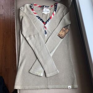 Thermal Tee V neck Stars and Stripes Trim Long Sleeves NEW Tan Red White Blue